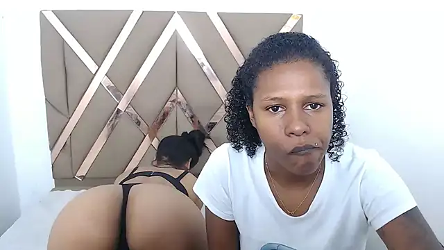 lizeth keilyn online show from April 6, 2:18 pm