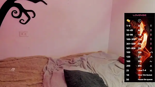 abigail luna online show from March 31, 1:44 pm