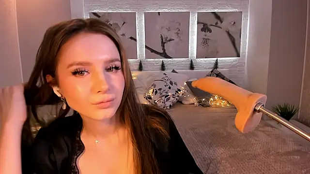 Betty June online show from January 5, 9:14 pm