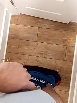 Snapshot of Mark_Dad chatting on December 2, 12:18 pm Mark Dad online show from December 2, 12:18 pm