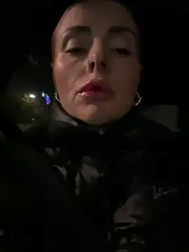 Snapshot of EmaSalis chatting on December 27, 5:48 pm EmaSalis online show from December 27, 5:48 pm