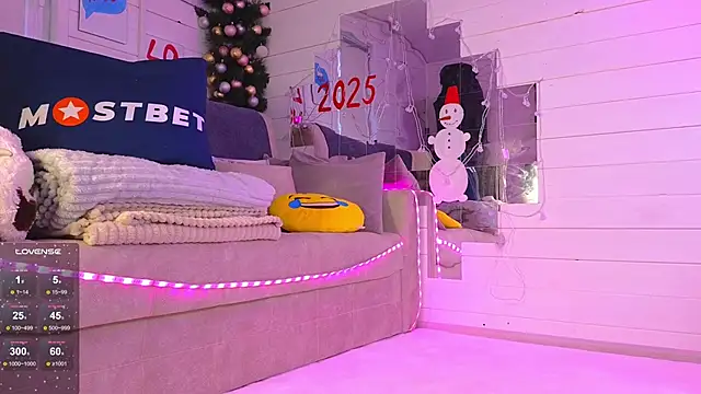 Snapshot of Misss_Vikk chatting on December 21, 9:23 am Misss Vikk online show from December 21, 9:23 am