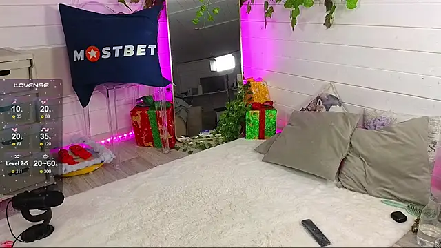 Snapshot of Misss_Vikk chatting on January 6, 11:18 am Misss Vikk online show from January 6, 11:18 am