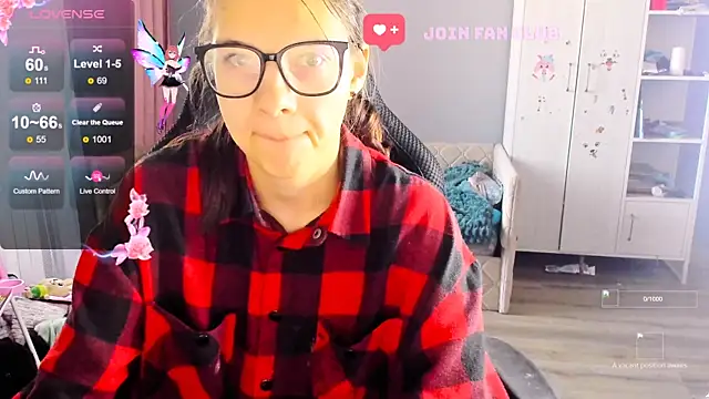 Snapshot of MollyLollipop chatting on September 30, 4:28 am MollyLollipop online show from September 30, 4:28 am