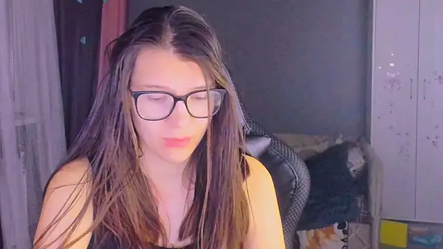 MollyLollipop online show from March 12, 5:52 pm