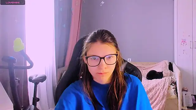 MollyLollipop online show from April 11, 5:12 am