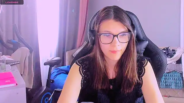 MollyLollipop online show from April 30, 2:29 am