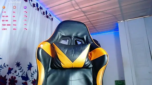 Adam Hudsond online show from December 14, 1:27 pm