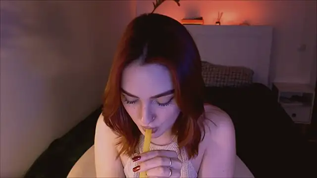 LilyFarey online show from December 2, 7:16 pm