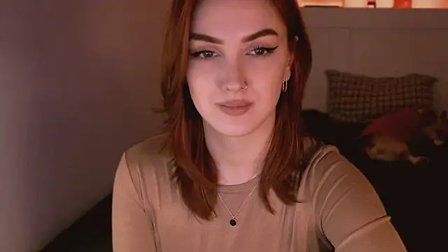 LilyFarey online show from December 6, 9:35 pm