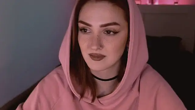 LilyFarey online show from December 17, 9:27 pm