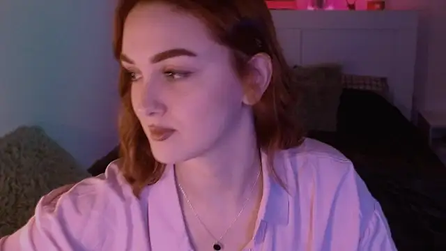 LilyFarey online show from December 26, 6:01 pm