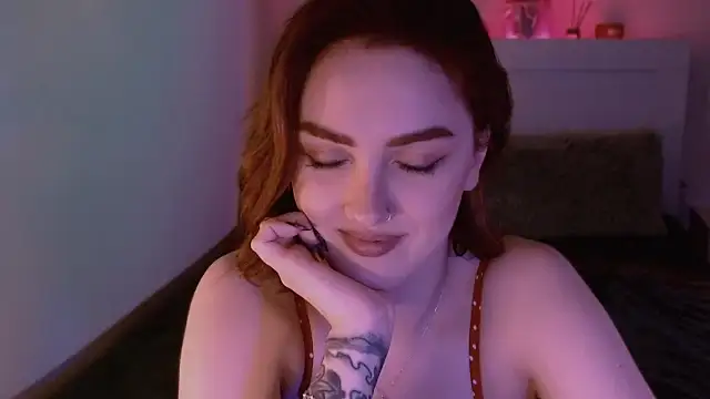 LilyFarey online show from December 28, 6:29 pm