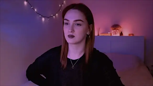 LilyFarey online show from February 9, 4:07 pm