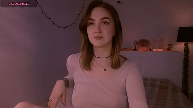 LilyFarey online show from November 16, 6:57 pm