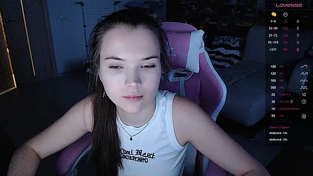 Snapshot of Eva_Davie chatting on February 25, 3:49 pm Eva Davie online show from February 25, 3:49 pm