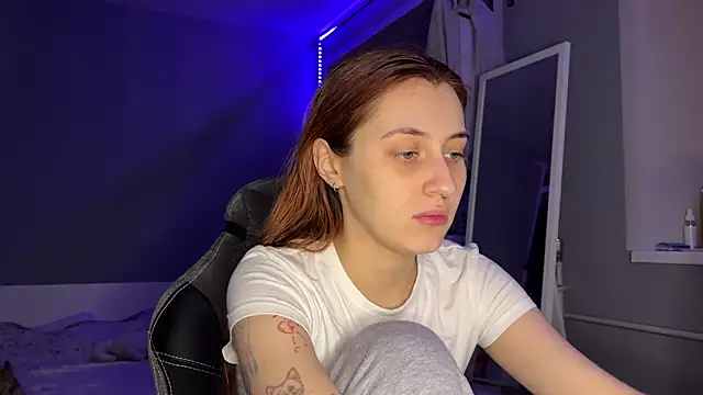 Snapshot of Uniarten chatting on January 15, 2:13 pm Uniarten online show from January 15, 2:13 pm