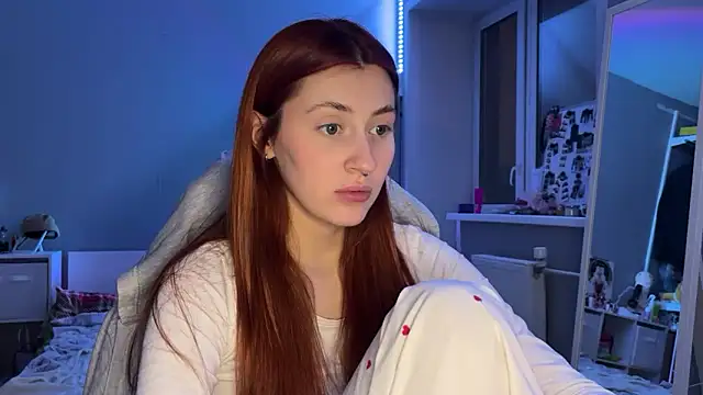 Snapshot of Uniarten chatting on February 16, 4:32 pm Uniarten online show from February 16, 4:32 pm