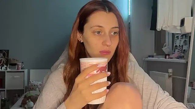 Snapshot of Uniarten chatting on October 22, 6:18 pm Uniarten online show from October 22, 6:18 pm