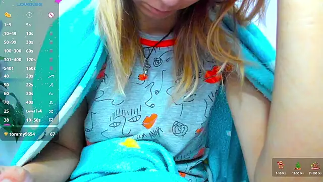 Snapshot of Bell_a_mi_ chatting on February 8, 7:59 am Bell a mi online show from February 8, 7:59 am