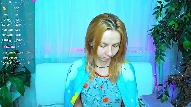 Snapshot of Bell_a_mi_ chatting on February 10, 2:08 am Bell a mi online show from February 10, 2:08 am