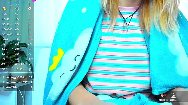 Snapshot of Bell_a_mi_ chatting on February 14, 7:49 am Bell a mi online show from February 14, 7:49 am