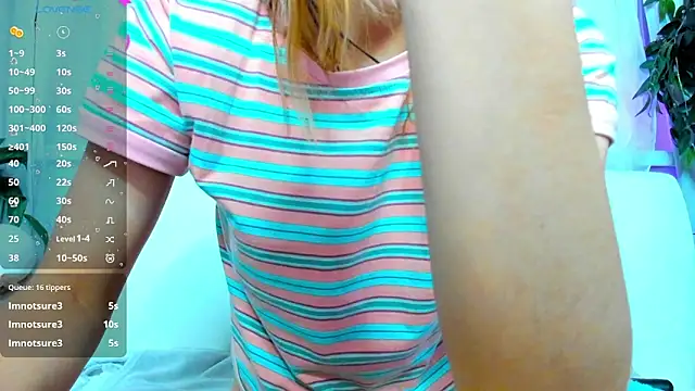 Snapshot of Bell_a_mi_ chatting on February 19, 4:55 am Bell a mi online show from February 19, 4:55 am