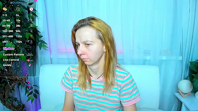 Snapshot of Bell_a_mi_ chatting on February 24, 2:08 am Bell a mi online show from February 24, 2:08 am