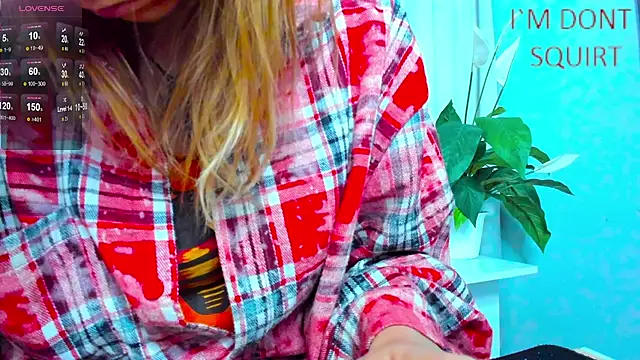 Snapshot of Bell_a_mi_ chatting on March 4, 8:24 am Bell a mi online show from March 4, 8:24 am