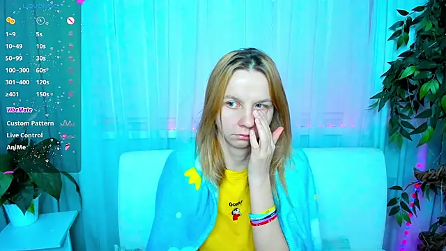 Snapshot of Bell_a_mi_ chatting on March 21, 2:50 am Bell a mi online show from March 21, 2:50 am