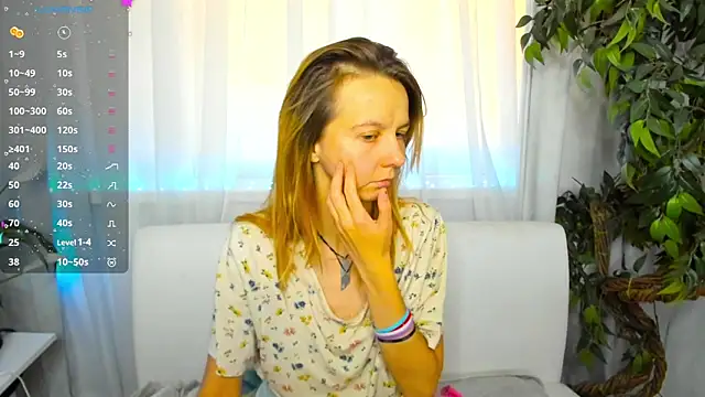 Snapshot of Bell_a_mi_ chatting on September 25, 7:01 am Bell a mi online show from September 25, 7:01 am