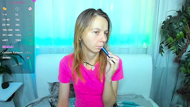 Snapshot of Bell_a_mi_ chatting on October 6, 8:23 am Bell a mi online show from October 6, 8:23 am