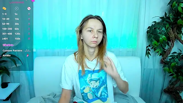 Snapshot of Bell_a_mi_ chatting on October 10, 8:46 am Bell a mi online show from October 10, 8:46 am