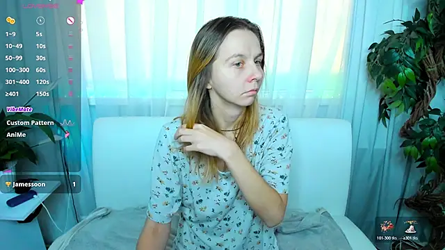 Snapshot of Bell_a_mi_ chatting on October 19, 9:32 am Bell a mi online show from October 19, 9:32 am