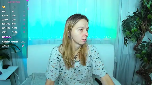 Snapshot of Bell_a_mi_ chatting on October 24, 6:32 am Bell a mi online show from October 24, 6:32 am