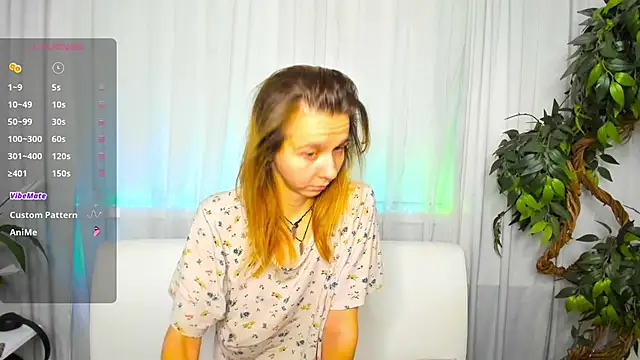 Snapshot of Bell_a_mi_ chatting on November 1, 10:50 am Bell a mi online show from November 1, 10:50 am