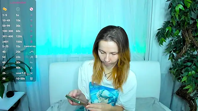 Snapshot of Bell_a_mi_ chatting on November 28, 10:40 am Bell a mi online show from November 28, 10:40 am