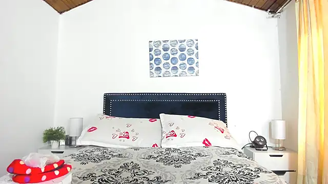 ZulyMichels online show from March 21, 12:39 pm