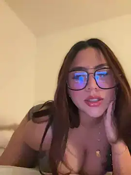 Snapshot of marcimaa chatting on March 17, 12:41 am marcimaa online show from March 17, 12:41 am