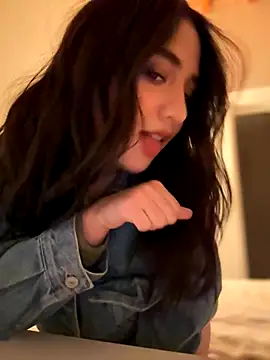 Snapshot of marcimaa chatting on October 31, 12:00 am marcimaa online show from October 31, 12:00 am