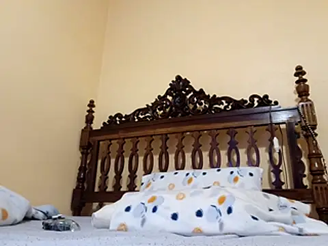 White rabbit  online show from December 18, 3:40 pm