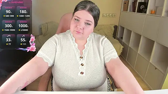 PlumPie online show from February 14, 1:19 pm