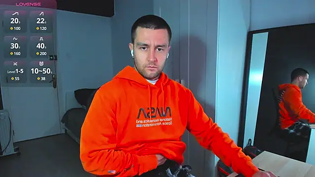 Snapshot of HonestAndrew chatting on January 28, 10:02 am HonestAndrew online show from January 28, 10:02 am