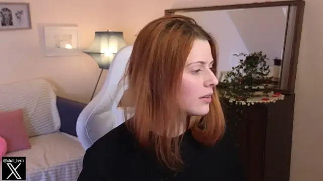 doll lesli online show from March 22, 2:25 pm