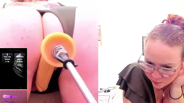 Paulina Davis  online show from February 26, 4:36 am