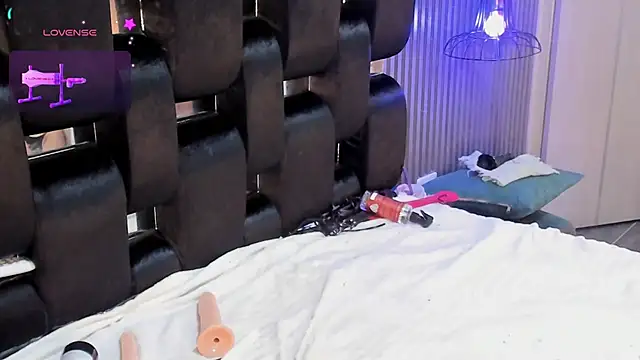 levana1 online show from September 27, 3:17 pm