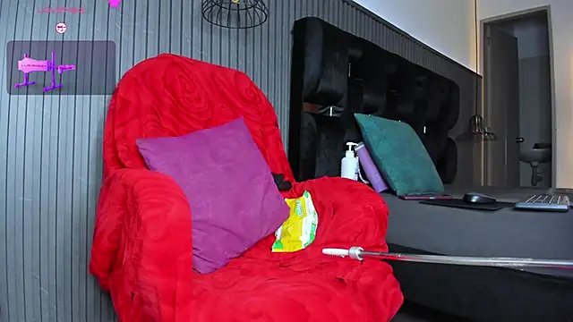 levana1 online show from November 12, 9:03 pm