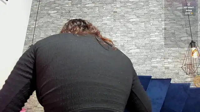 Snapshot of LizzRouse chatting on September 9, 10:53 pm LizzRouse online show from September 9, 10:53 pm