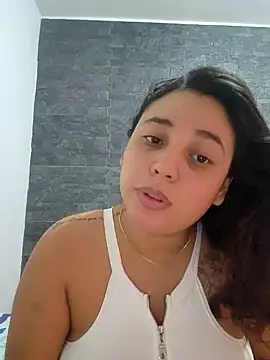 Snapshot of LizzRouse chatting on November 13, 6:40 pm LizzRouse online show from November 13, 6:40 pm