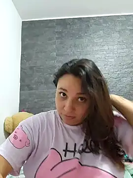 Snapshot of LizzRouse chatting on November 14, 12:15 pm LizzRouse online show from November 14, 12:15 pm